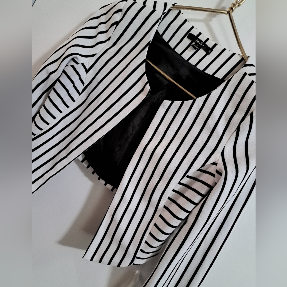 Black and White Striped Cropped Blazer.